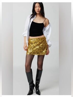 Urban Outfitters Lulu Gold Sequin Low Rise Mini Skirt, Size M